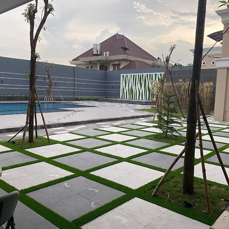 Cempaka Mas Hotel Jombang Eksteriør bilde