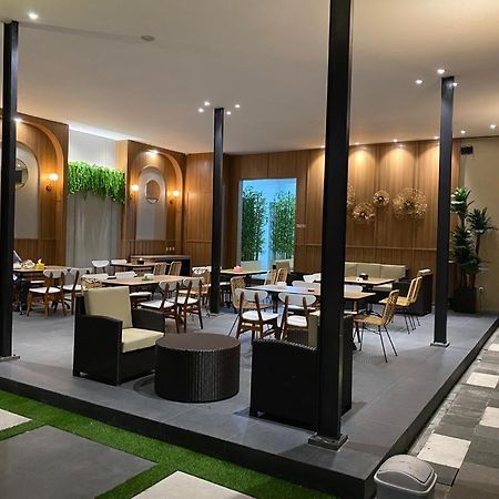 Cempaka Mas Hotel Jombang Eksteriør bilde