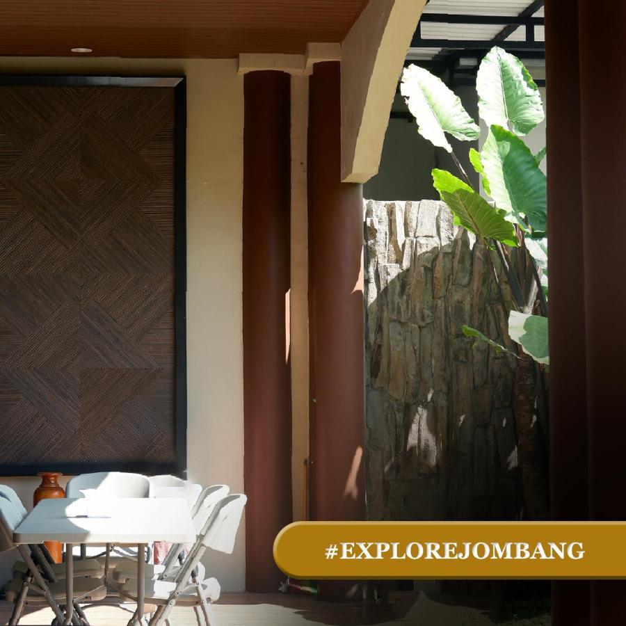 Cempaka Mas Hotel Jombang Eksteriør bilde