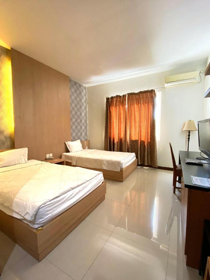 Cempaka Mas Hotel Jombang Eksteriør bilde