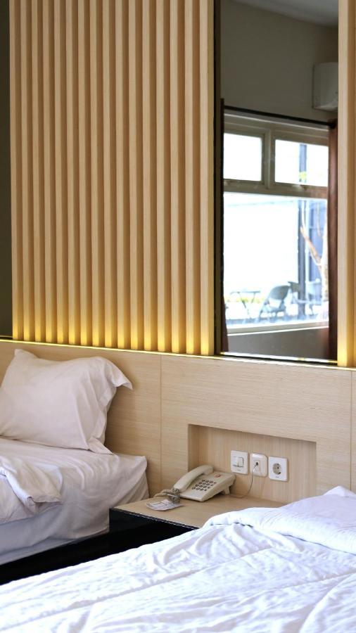 Cempaka Mas Hotel Jombang Eksteriør bilde