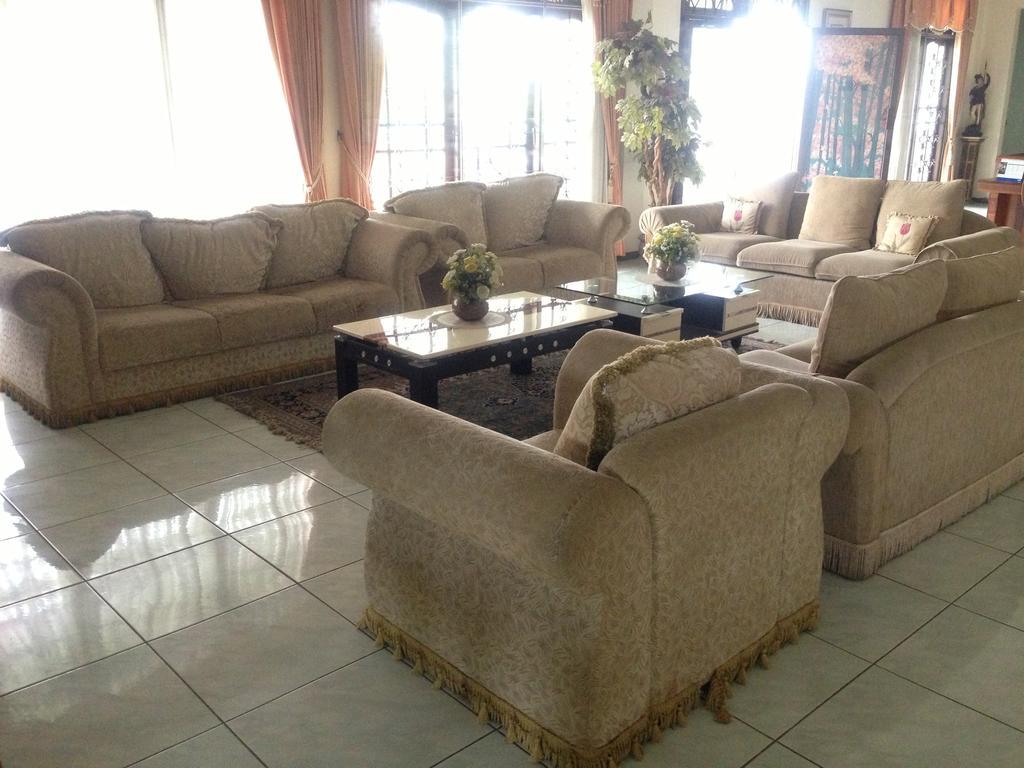 Cempaka Mas Hotel Jombang Eksteriør bilde